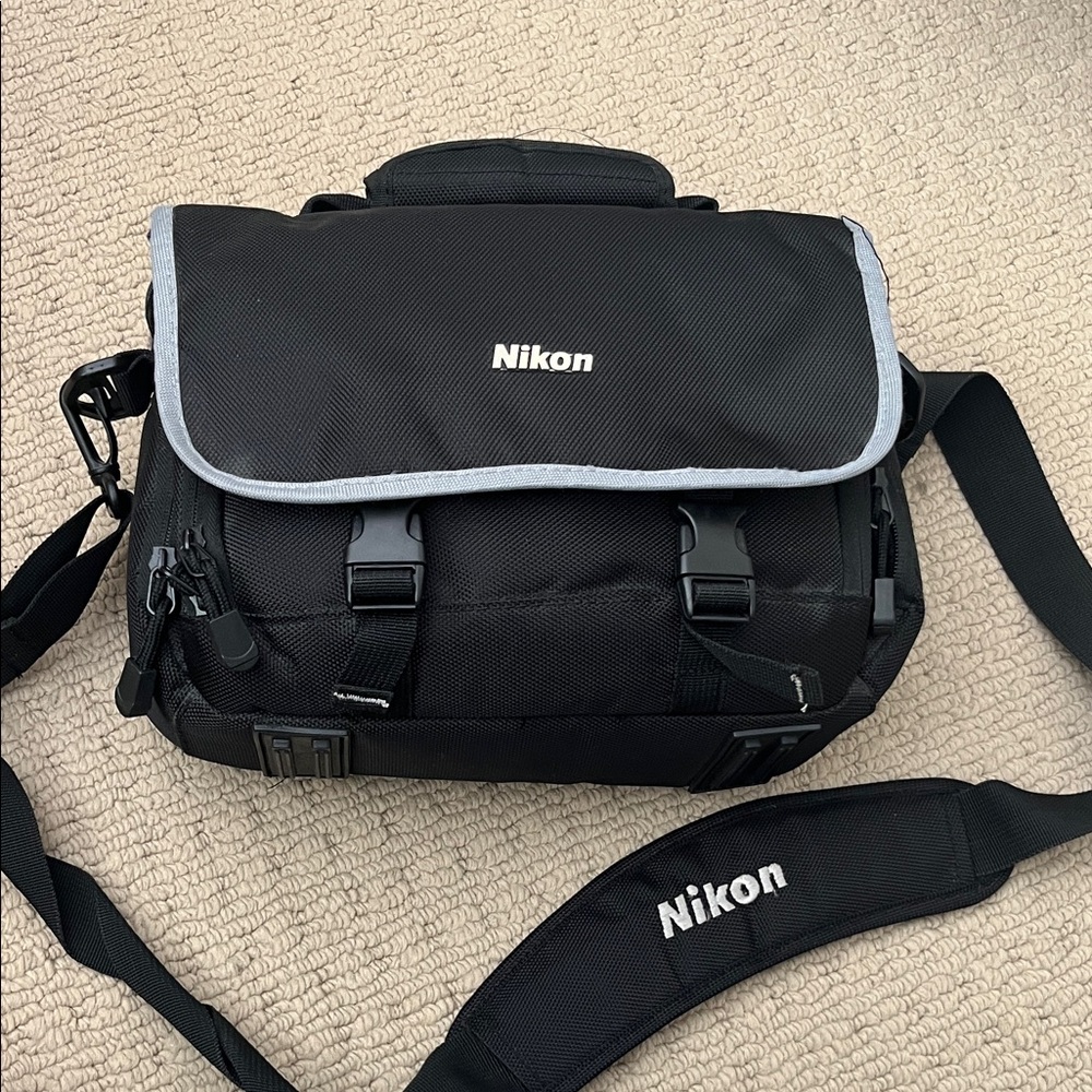 Nikon Camera D3100